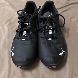 Puma Men's Black and Red Athletic Shoes-size 9.5
